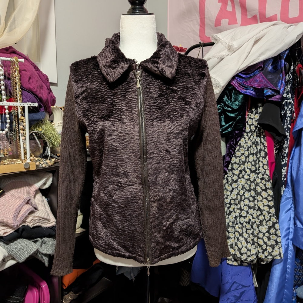 *Sold*Y2k Style Brown Faux Fur Zip Up